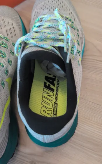 Used Nike Air Zoom Terra Kiger 3 bike — image 5 of 6