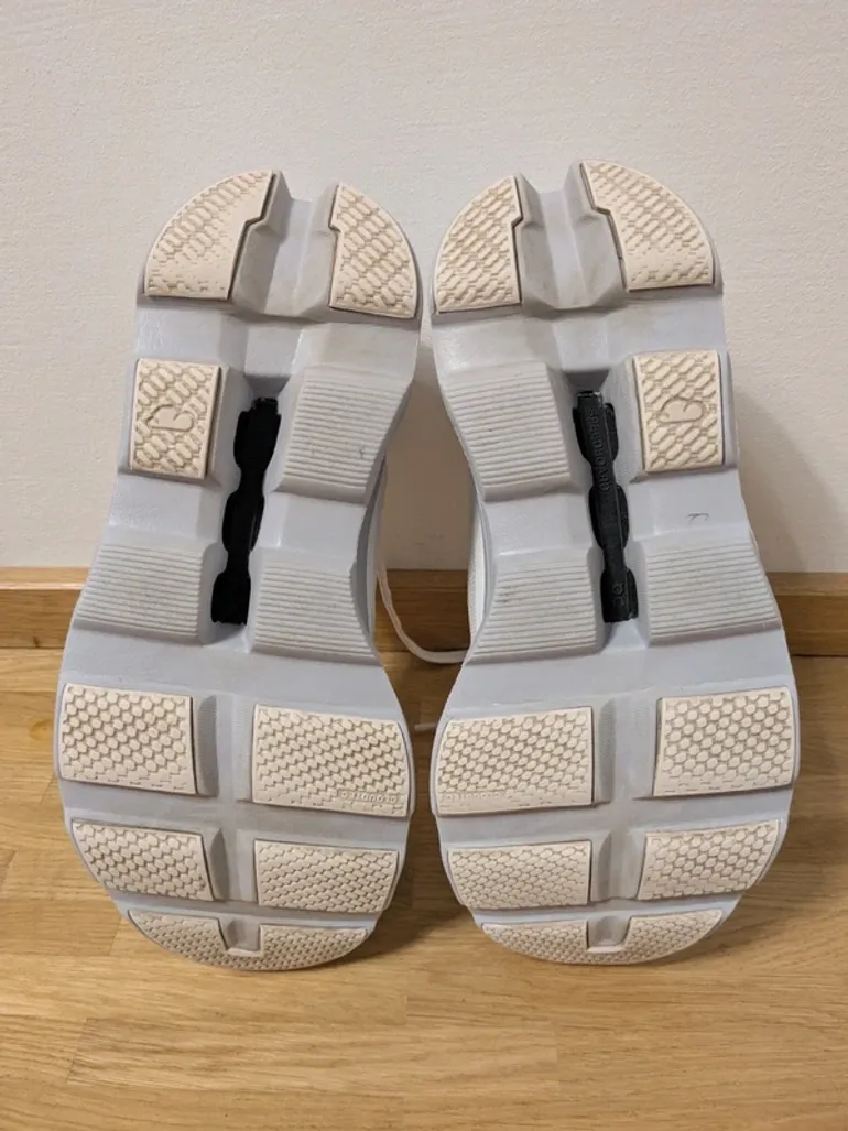 Used On Running Cloud bike — image 4 of 5