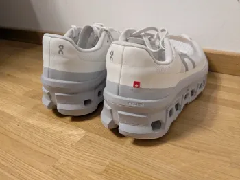 Used On Running Cloud bike — image 5 of 5