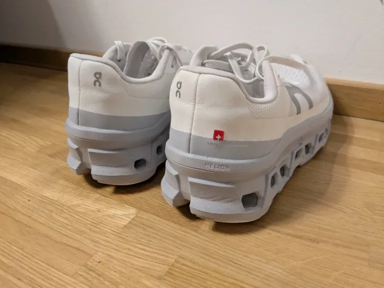 Used On Running Cloud bike — image 5 of 5