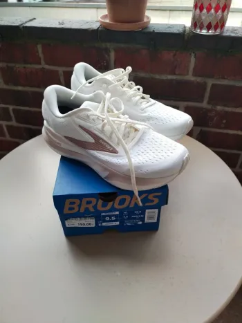 Gebrauchtes Brooks Adrenalin GTS 24 Running Shoes