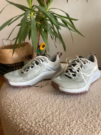 Used Pegasus Trail Running Shoes