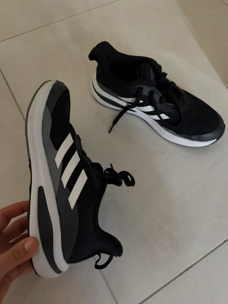 Brugt Adidas running shoes bike — billede 3 af 3
