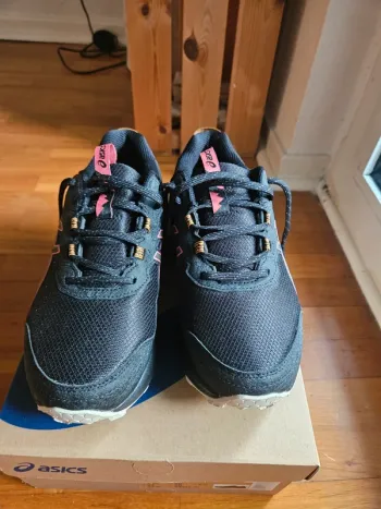 Used Asics Trail running Schuhe Running Shoes