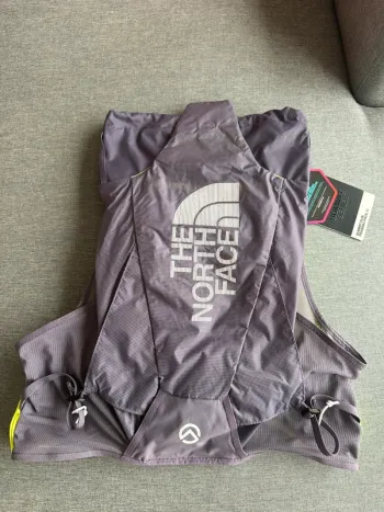 Used The North Face Summit Run Vest Running Accessories
