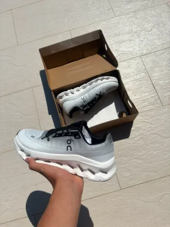 Tweedehands Ideal On Running Sneaker Running Shoes