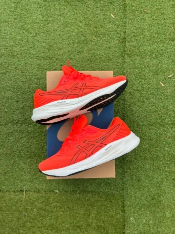 Asics Gel-Pulse 15 Running Shoes d'occasion