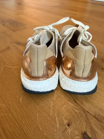 Brugt Adidas Ultra Boost x Stella McCartney bike — billede 4 af 7