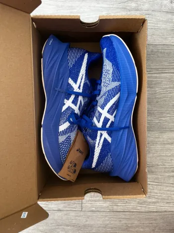 Tweedehands Asics Dynablast 5 bike — afbeelding 3 van 6