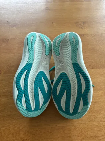 Tweedehands Asics Gel Nimbus 27 bike — afbeelding 4 van 5