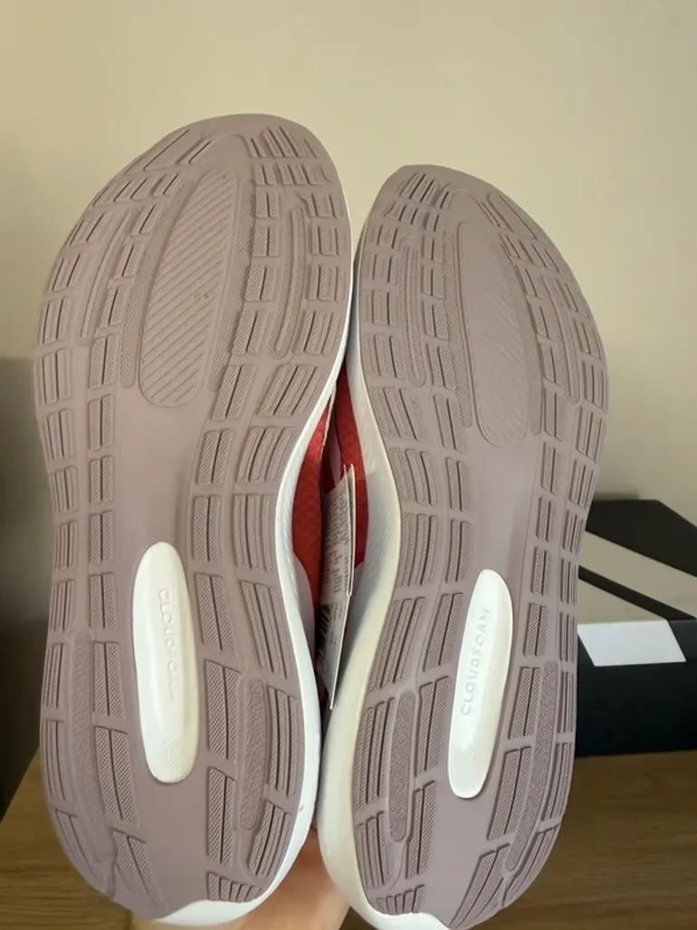 Used Adidas shoes size 38 2/3 bike — image 5 of 6