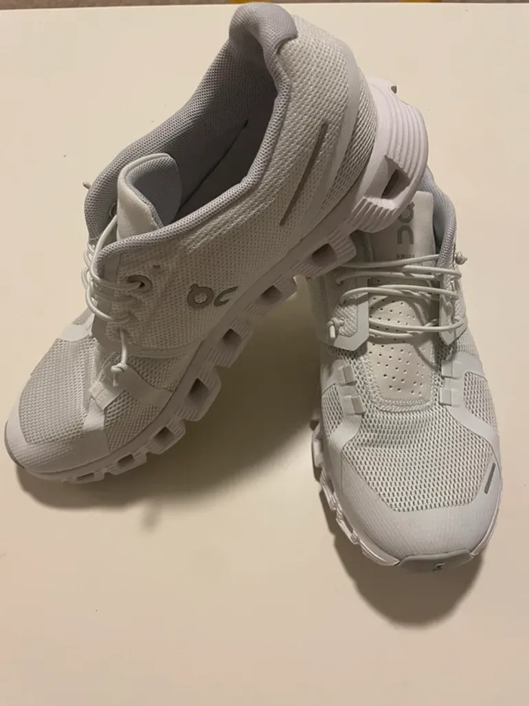 Used On Running Cloud bike — image 2 of 6