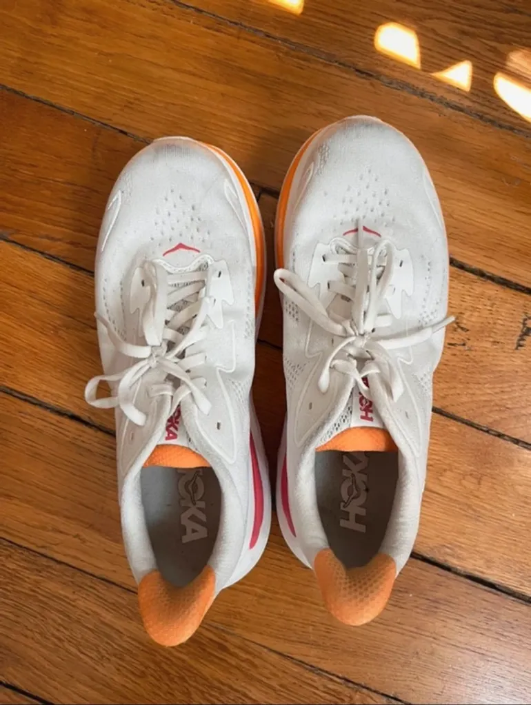 Used Hoka Clifton bike — image 5 of 6