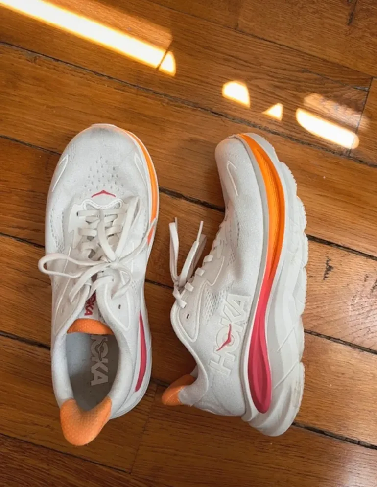 Used Hoka Clifton bike — image 3 of 6