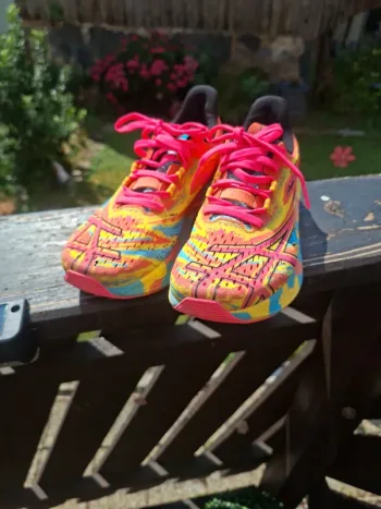 Used Asics Noosa Running Shoes