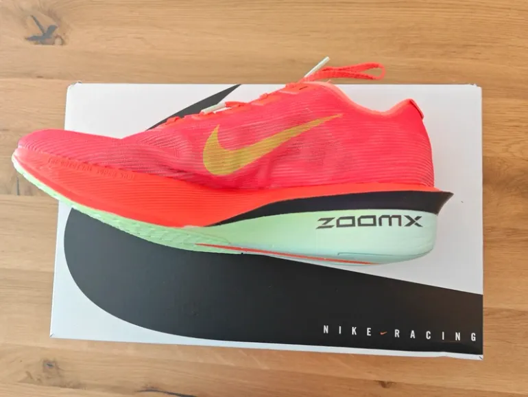 Used Nike Vaporfly Next Zoomx 4 bike — image 6 of 8