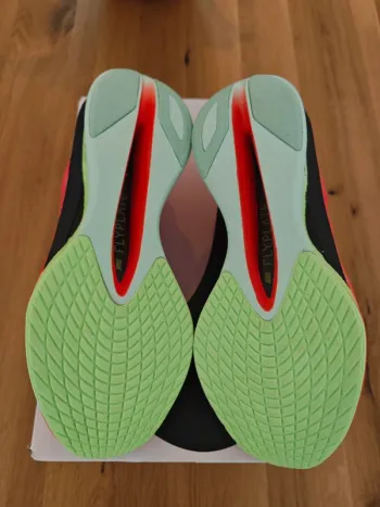 Used Nike Vaporfly Next Zoomx 4 bike — image 8 of 8