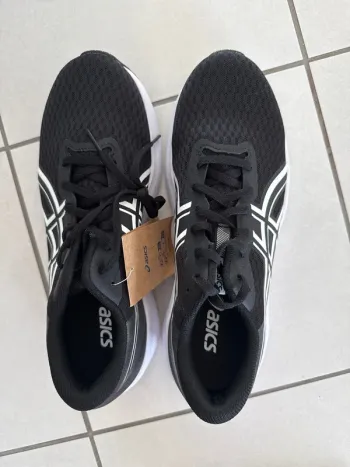 Gebrauchtes Asics Patriot 14 Running Shoes