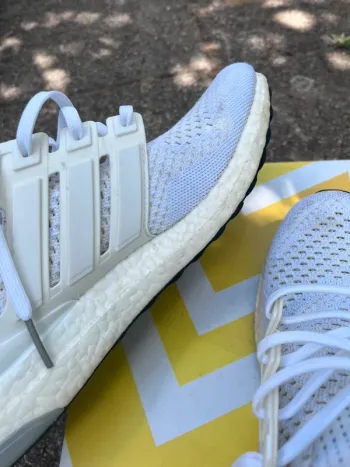 Adidas Ultraboost 1.0 bike usato — immagine 7 di 7
