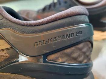 Used Asics Gel-Kayano 24 bike — image 3 of 6