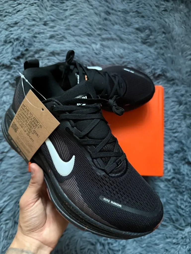 Tweedehands Nike Vomero 18 bike — afbeelding 3 van 8