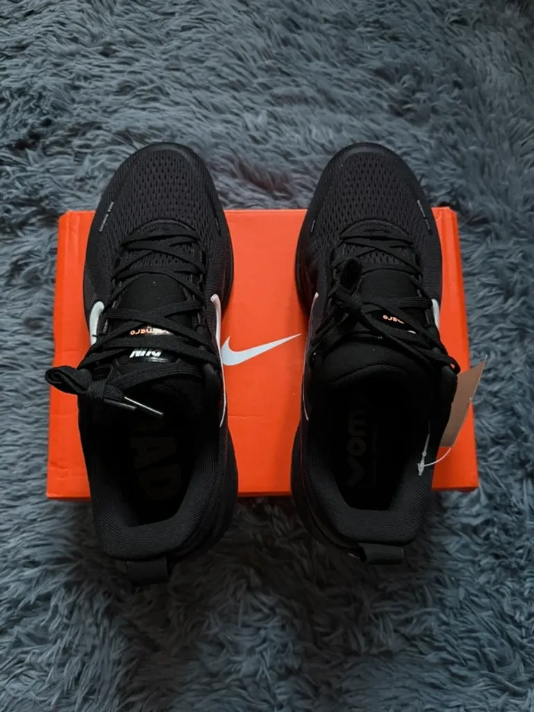 Tweedehands Nike Vomero 18 bike — afbeelding 4 van 8