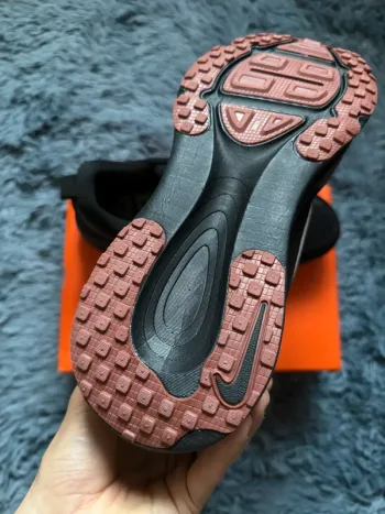 Tweedehands Nike Vomero 18 bike — afbeelding 7 van 8