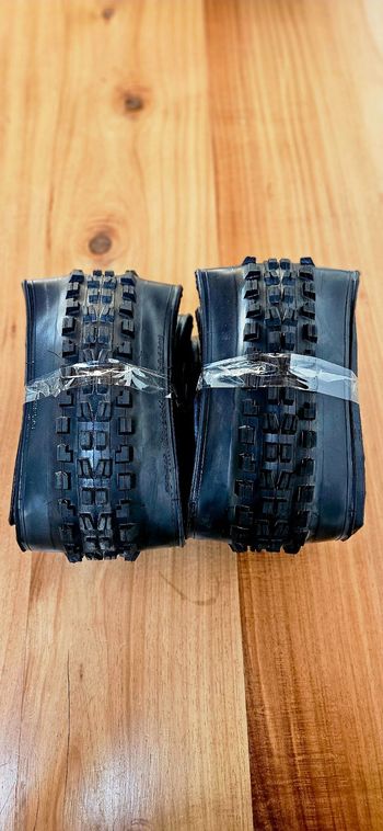 Maxxis Minion DHF 2026 Tyres & Tubes d'occasion