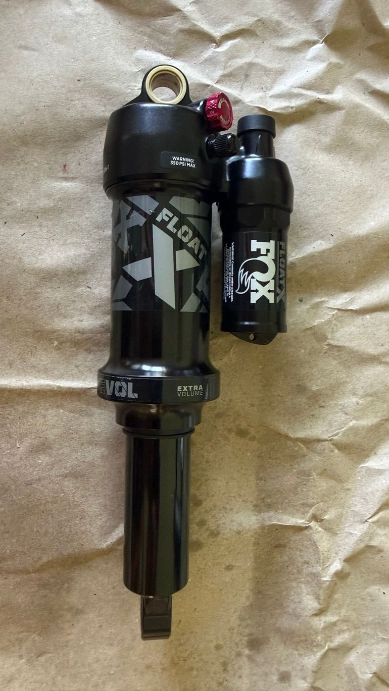 Used Fox Float X Performance 2022 bike — image 2 of 4