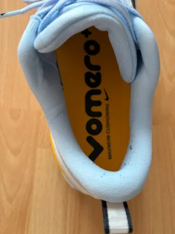 Tweedehands Nike Vomero Plus bike — afbeelding 6 van 7