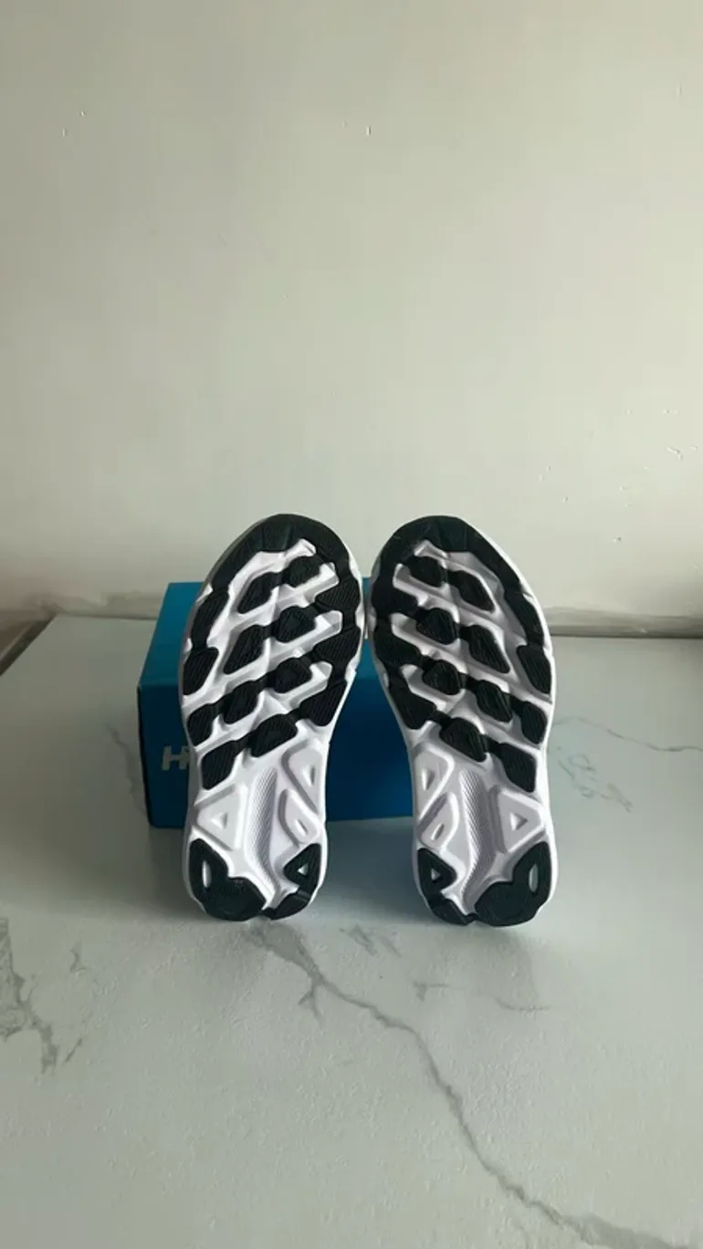 Tweedehands Hoka Shoes size 43 bike — afbeelding 5 van 6