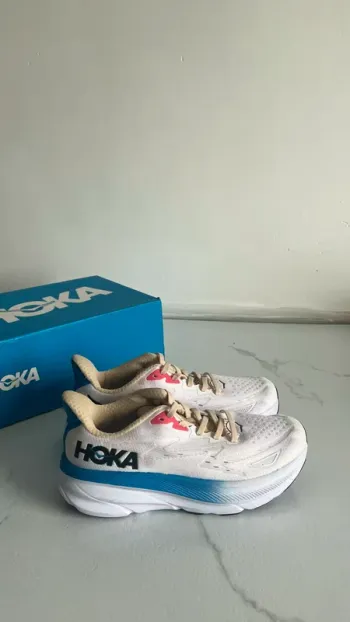 Tweedehands Hoka Shoes size 43 Running Shoes
