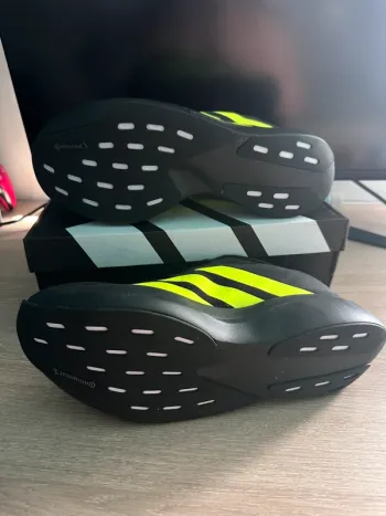 Käytetty Adidas adizero EVO SL bike — kuva 2 / 4
