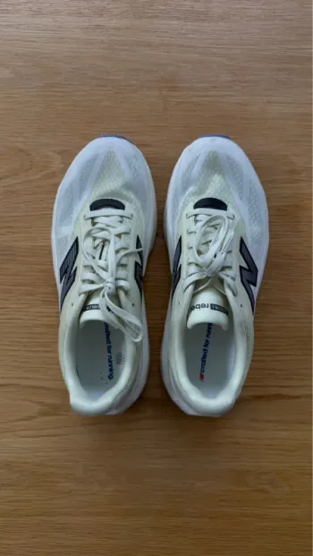 Gebrauchtes New Balance Rebel v5 bike — Bild 2 von 3