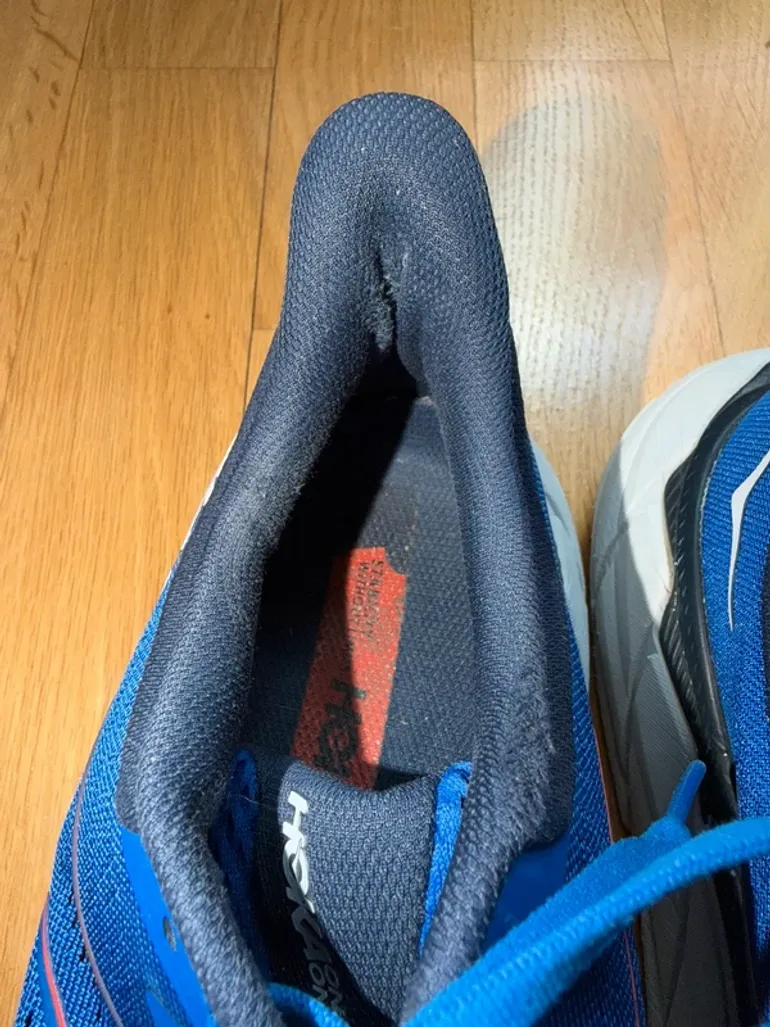 Used Hoka Arahi 5 bike — image 8 of 15