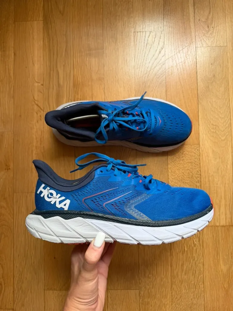 Used Hoka Arahi 5 bike — image 5 of 15