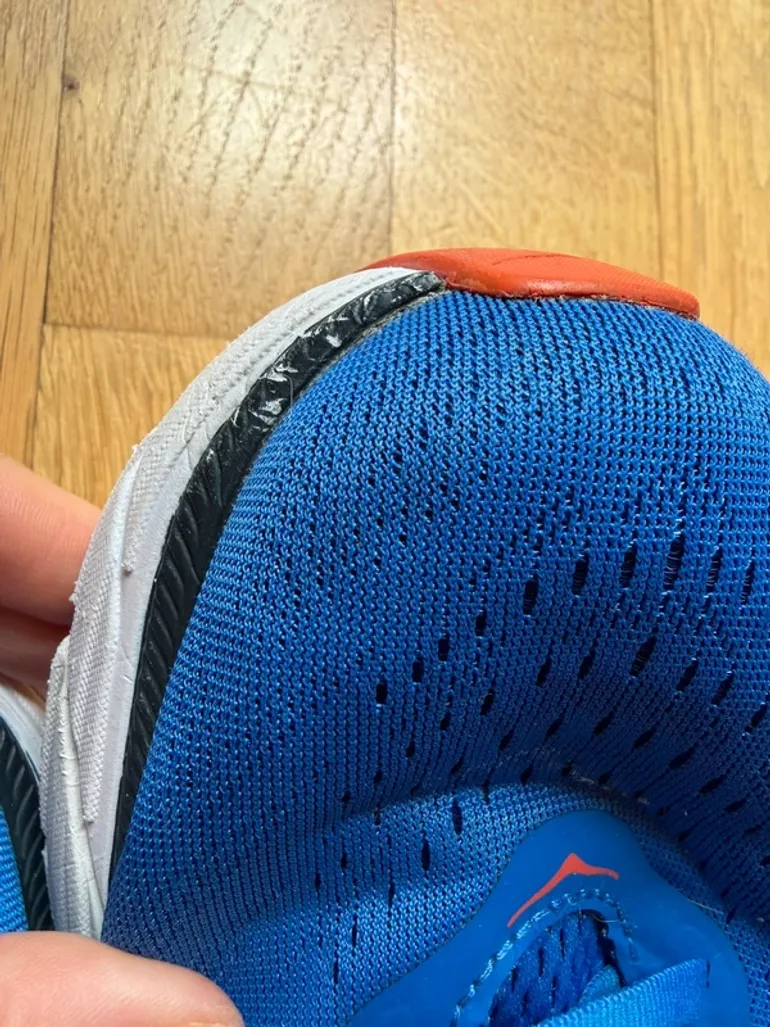 Used Hoka Arahi 5 bike — image 11 of 15