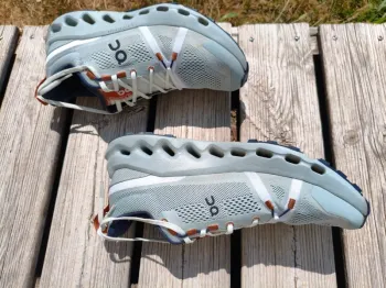 Used Hoka Cloudsurfer Trail bike — image 2 of 2