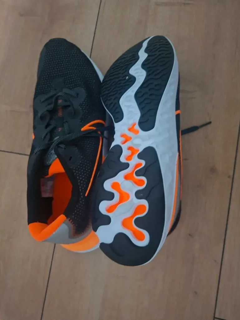 Used Nike Laufschuhe bike — image 2 of 4