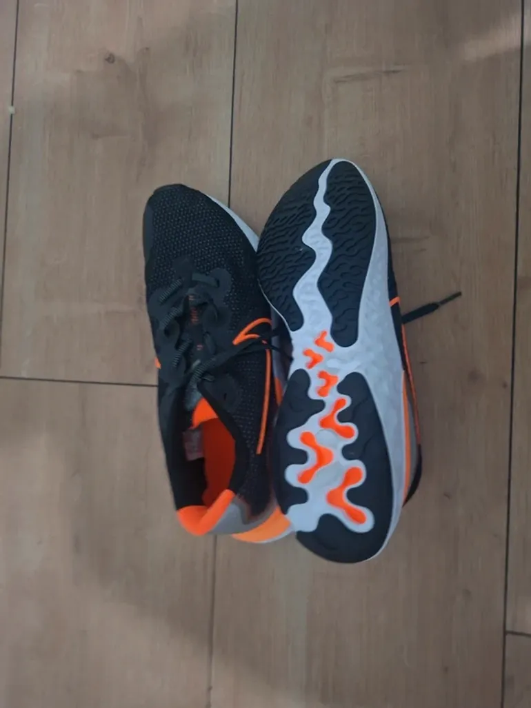 Used Nike Laufschuhe bike — image 3 of 4