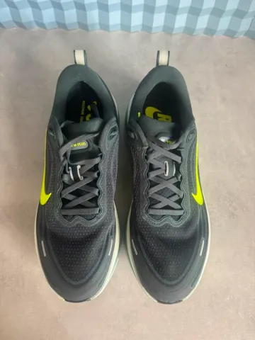 Gebrauchtes Nike Vomero Running Shoes