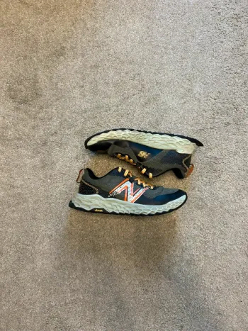 Gebrauchtes New Balance Fresh Hero v5 Running Shoes