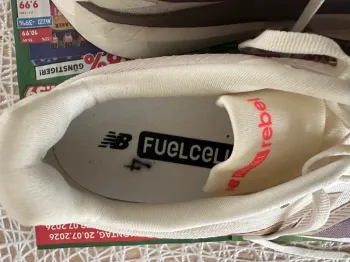 Gebrauchtes New Balance Fuelcell Rebel V5 bike — Bild 5 von 7