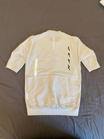 Used MAAP Evade Pro Base 2.0 Jersey 2026 bike — image 2 of 3