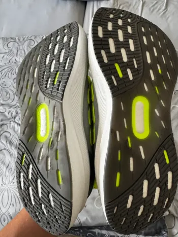 Adidas Ultraboost 5 bike usato — immagine 5 di 6