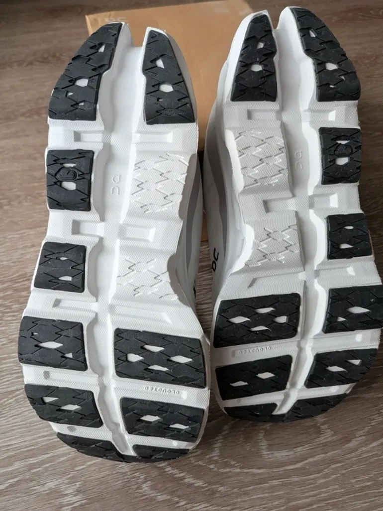 Used On Running Cloudmonster 3 bike — image 6 of 8