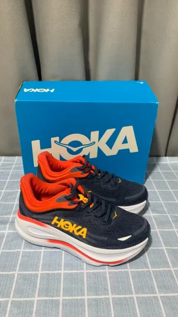 Brugt Hoka Shoes size 42 Running Shoes
