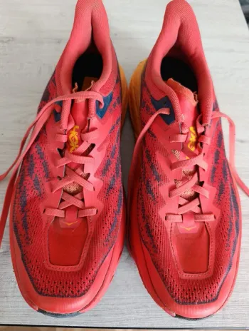 Used Hoka Running Shoes 43.3 bike — image 2 of 5