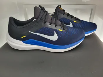 Used Nike Air Winflo Running Shoes