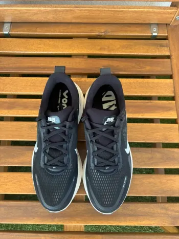 Nike Vomero 18 bike d'occasion — image 2 sur 6